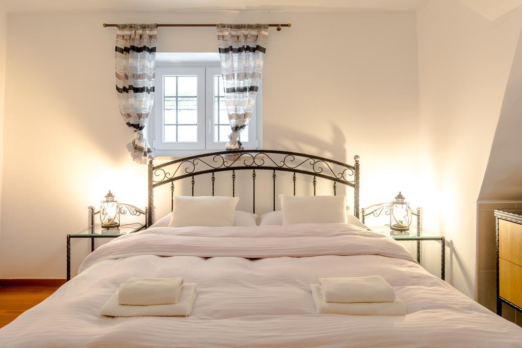 Apartments And Rooms Villa Erede Split Chambre photo